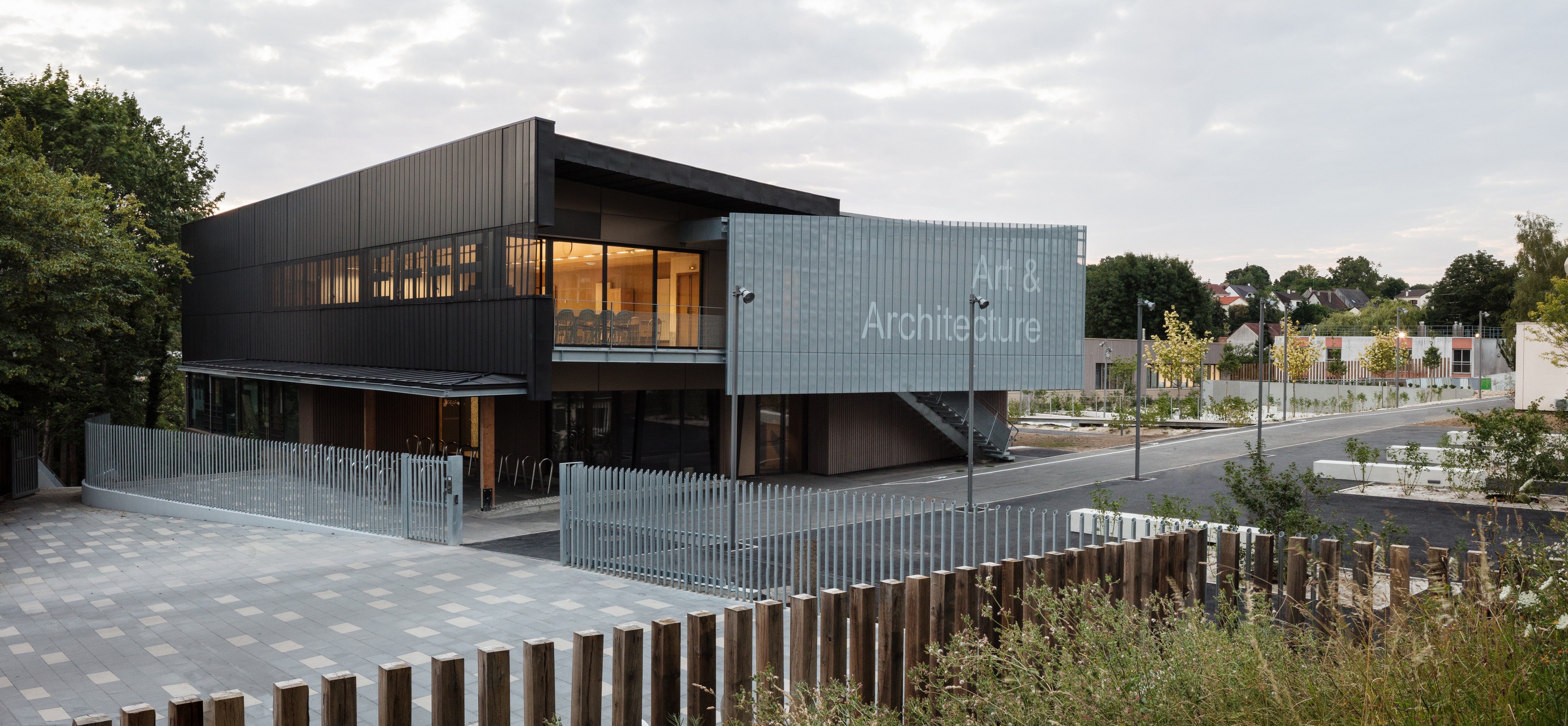 Lycée Gustave-Eiffel à Gagny (93), par Marc Nicolas Architectures